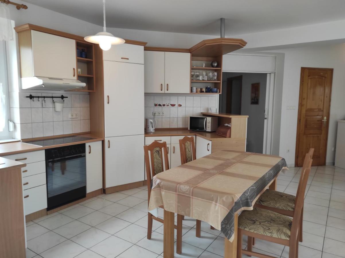 Badacsony Apartmanhaz Бадачоньтомай Экстерьер фото