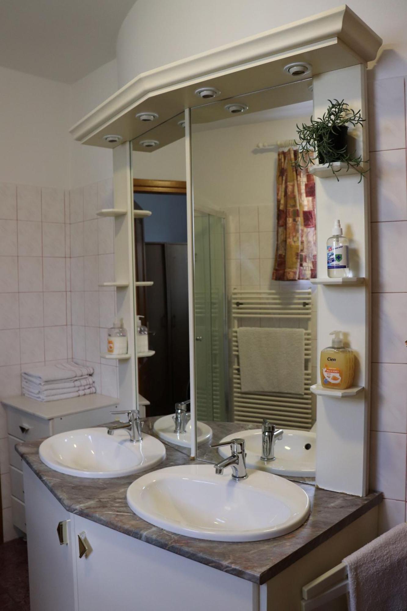 Badacsony Apartmanhaz Бадачоньтомай Экстерьер фото