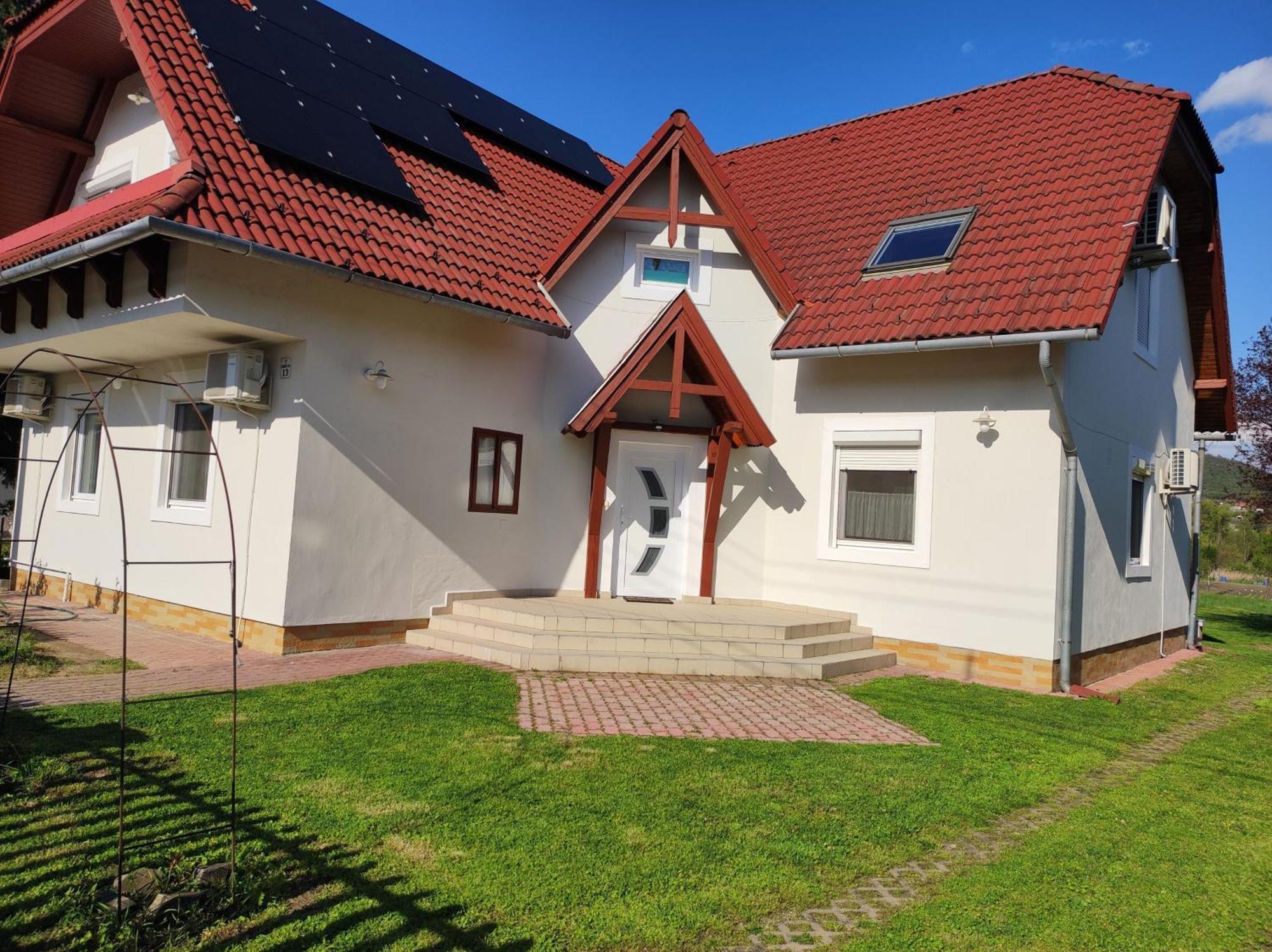 Badacsony Apartmanhaz Бадачоньтомай Экстерьер фото